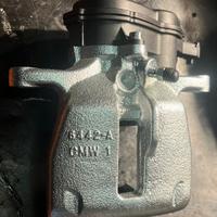 Pinza posteriore sinistra per Audi a4 B8