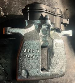 Pinza posteriore sinistra per Audi a4 B8