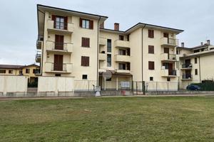 2 LOCALI A CAVA MANARA
