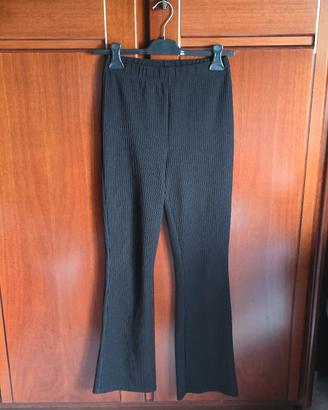 Pantalone nero con coste vita alta