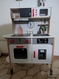 Cucina Giocattolo in Legno – Tanti  accessori 🔥