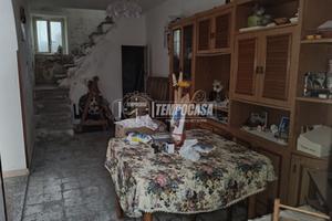 Saponara: Via Duca D'Aosta