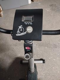 vecchia cyclette da riparare