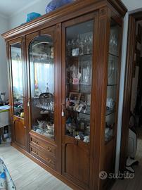 Vetrina in Direttorio Francese 