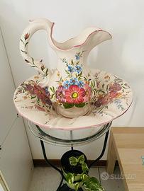BROCCA E CATINO IN CERAMICA DECORATA A MANO
