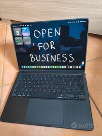 MacBook 13 M4 come nuovo 