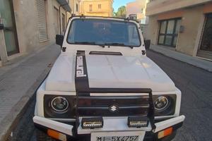 Suzuki Samurai