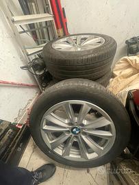 Cerchi con gomme da 17 BMW
