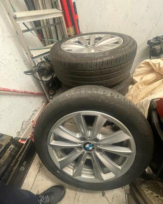 Cerchi con gomme da 17 BMW