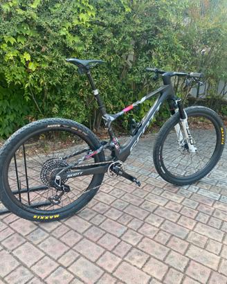 Scott spark rc world cup evo 25”