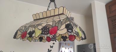Lampadario  in vetro e smalti