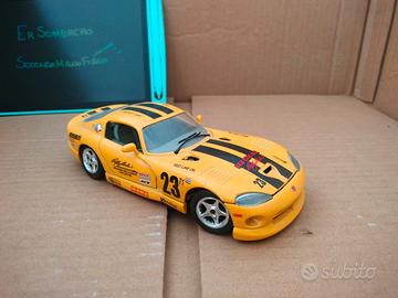 1:24 - Dodge Viper GTS Coupé BBurago