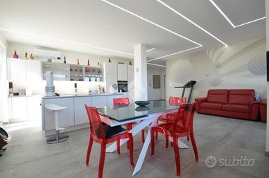Elegante trilocale con garage