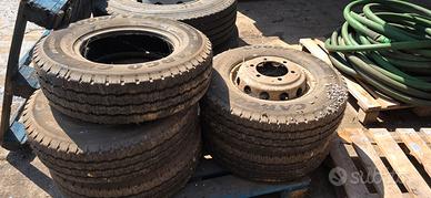 Pneumatici gomme per autocarro misura 225 75 R16C