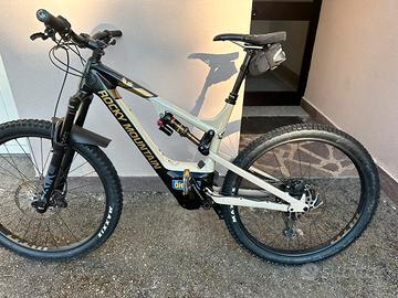 Ebike Rocky mountain altitude c50