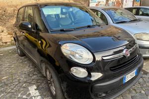 Fiat 500 L nera