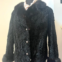 pelliccia corta in persiano/visone