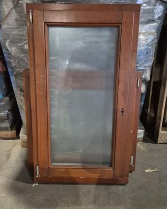 FINESTRE DOPPIO VETRO IN LEGNO COLORE DUGLAS