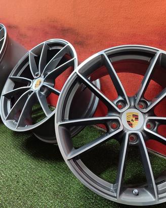 Cerchi Porsche 911 992 Targa Carrera GTS Originali