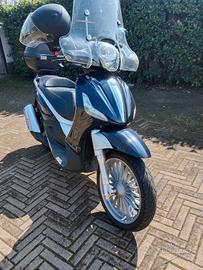 Piaggio Beverly 300