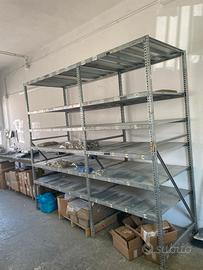 SCAFFALATURA IN METALLO