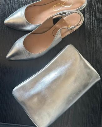 Scarpe e pochette da cerimonia