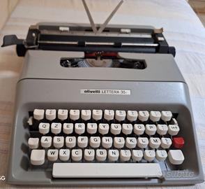 MACCHINA DA SCRIVERE OLIVETTI