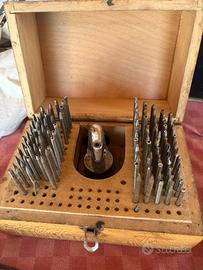 Assortimento di punzoni e tasselli