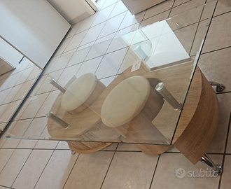 Tavolo Con Piano In Vetro Usato 650