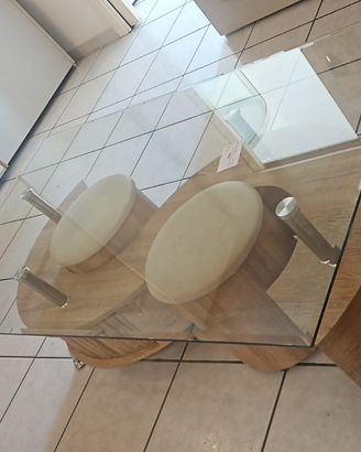 Tavolo Con Piano In Vetro Usato 650