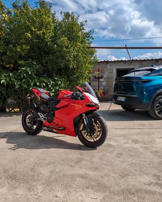 Ducati Panigale 899