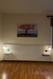 Testiera matrimoniale in legno con illuminazione