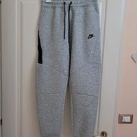 pantalone Nike