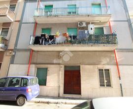 2 LOCALI A BRINDISI