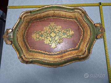 vassoio io in legno decorato a mano