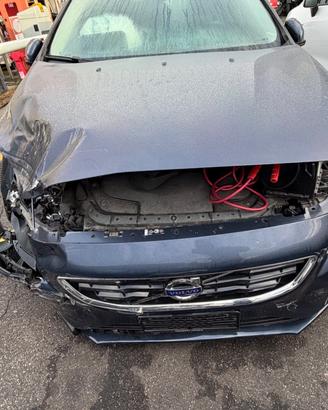 Ricambi Volvo V40 2013 1.6 D2 diesel 84kw