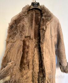Cappotto lungo in montone shearling beige