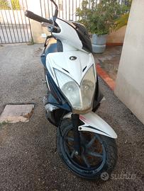 kymco S8