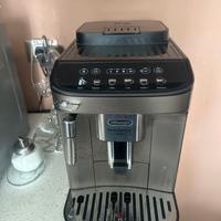 Macchina del caffe’ Delonghi Evo