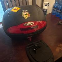 Bauletto givi con piastra