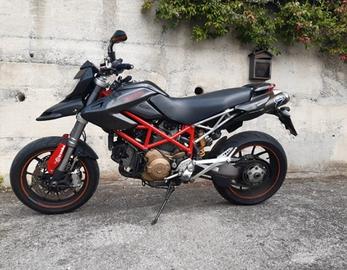 ducati hypermotard 1100