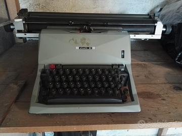 Macchina da scrivere