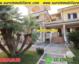 Splendida villa a soli 150 mt dal mare