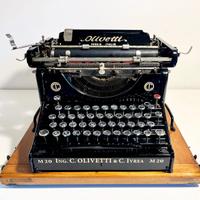 Macchina da scrivere Olivetti M20