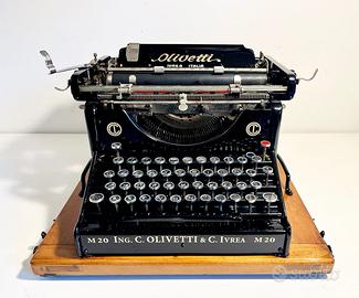 Macchina da scrivere Olivetti M20