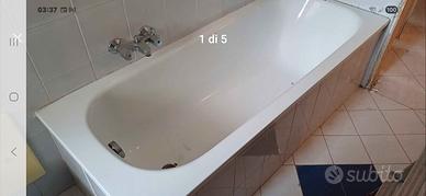 VASCA DA BAGNO IN GHISA  PORCELLANATA BIANCA 