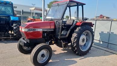 Trattore Case IH 4220