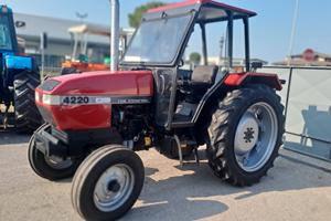 Trattore Case IH 4220