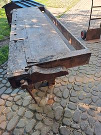 vecchio tavolo da falegname