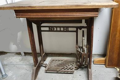 Banco per macchina da cucire Necchi
